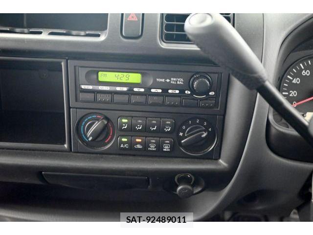 Mazda BONGO VAN 2015-01 8652884-13