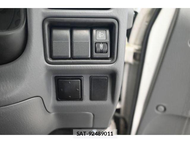 Mazda BONGO VAN 2015-01 8652884-16