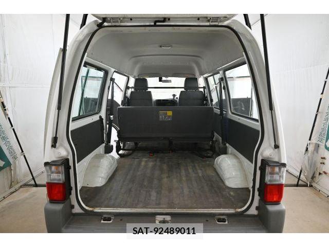 Mazda BONGO VAN 2015-01 8652884-9