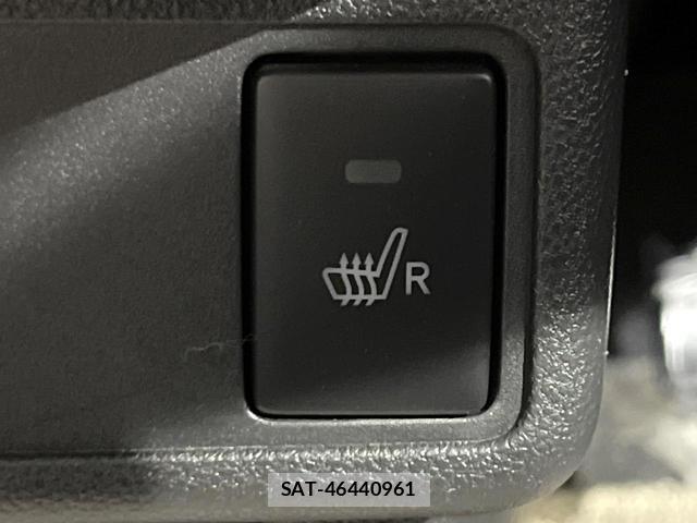 Daihatsu BOON 2017-08 8650737-6
