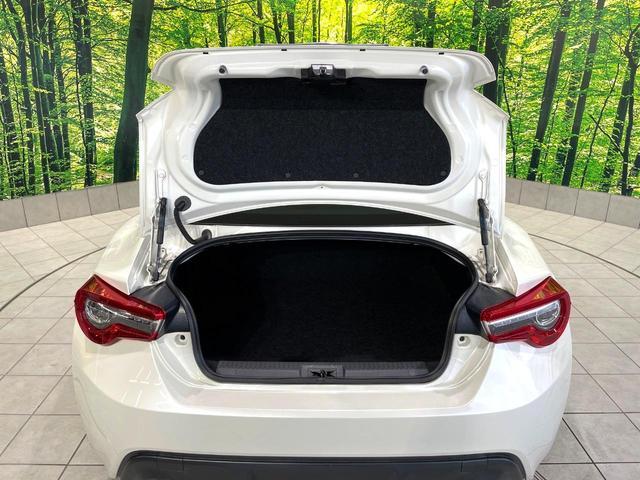 Subaru BRZ 2016-08 8647446-9