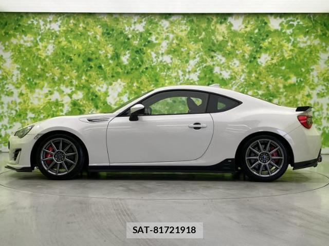 Subaru BRZ 2017-01 8647957-1