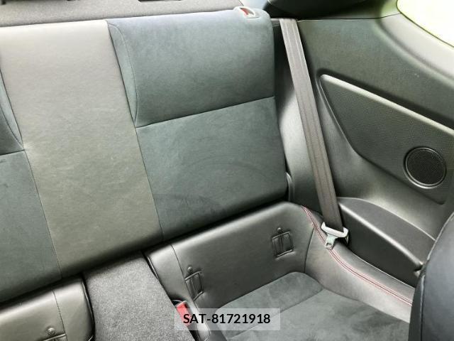 Subaru BRZ 2017-01 8647957-6