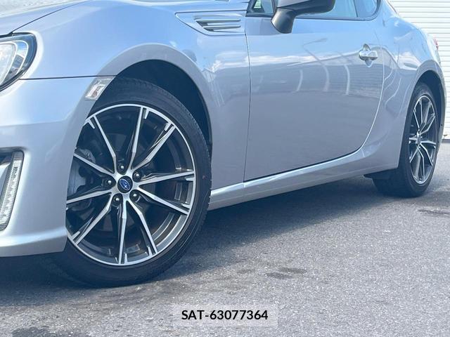 Subaru BRZ 2017-12 8649955-11