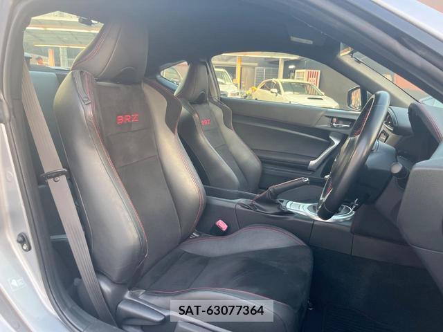 Subaru BRZ 2017-12 8649955-9