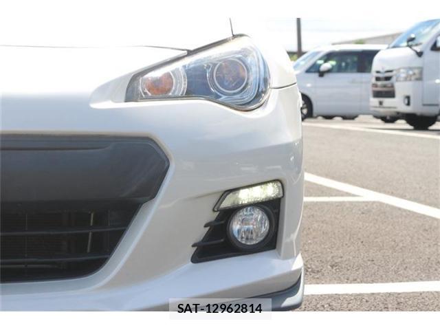 Subaru BRZ 2014-04 8651873-11
