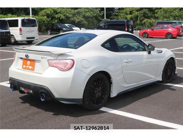 Subaru BRZ 2014-04 8651873-16