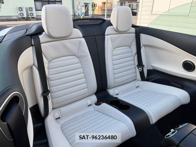 Mercedes Benz C-CLASS 2018-10 8651024-6