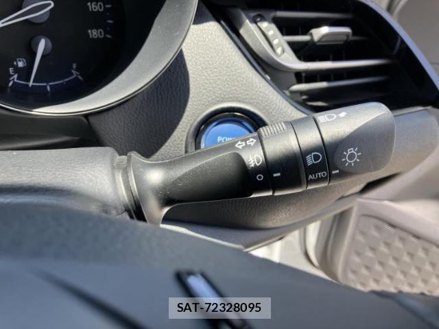 Toyota C-HR 2021-11 8646815-14