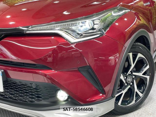 Toyota C-HR 2017-10 8646837-12