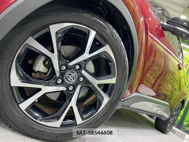 Toyota C-HR 2017-10 8646837-13
