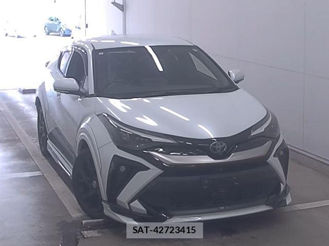 Toyota C-HR 2021-11 8647017-0
