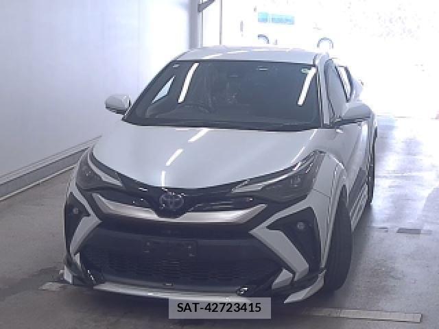 Toyota C-HR 2021-11 8647017-3
