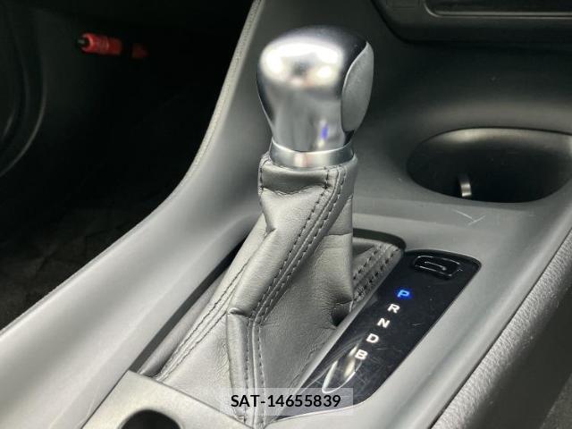 Toyota C-HR 2016-12 8647495-17