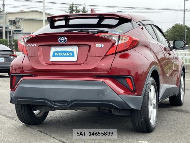 Toyota C-HR 2016-12 8647495-2