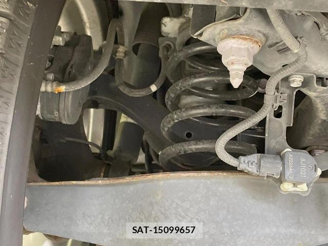 Toyota C-HR 2018-11 8647518-19