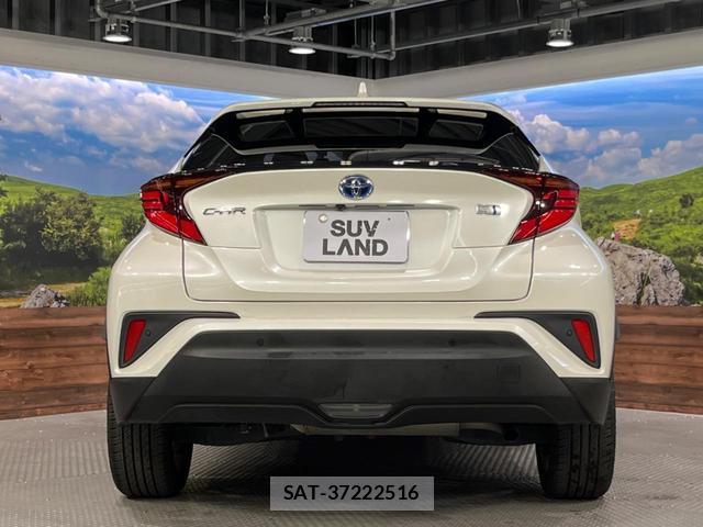 Toyota C-HR 2020-03 8647930-15