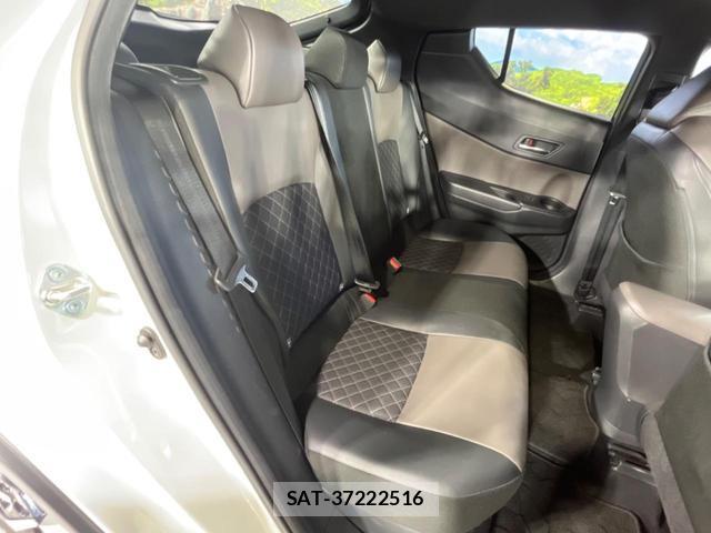 Toyota C-HR 2020-03 8647930-9