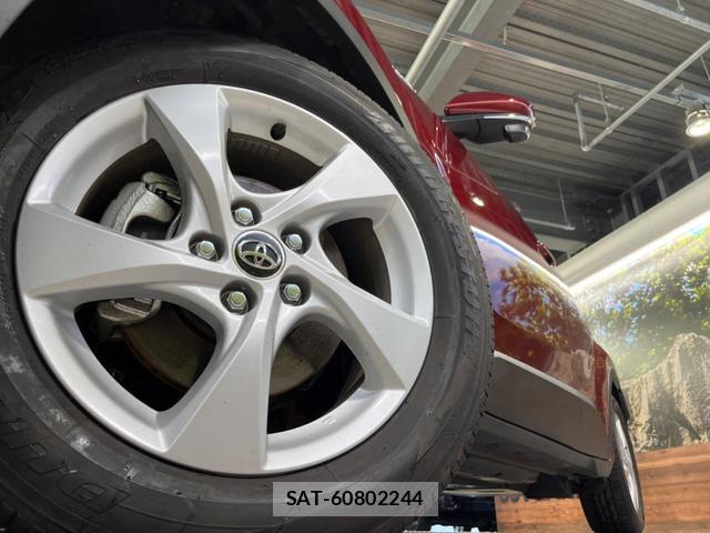 Toyota C-HR 2018-05 8647937-13