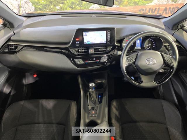 Toyota C-HR 2018-05 8647937-2