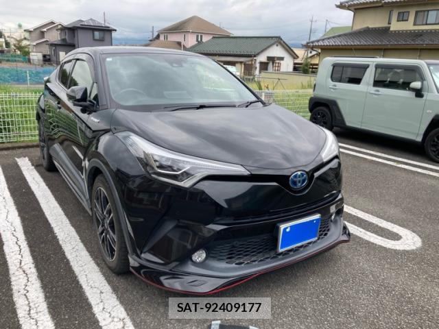 Toyota C-HR 2017-04 8648490-0