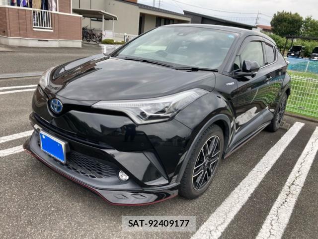 Toyota C-HR 2017-04 8648490-1
