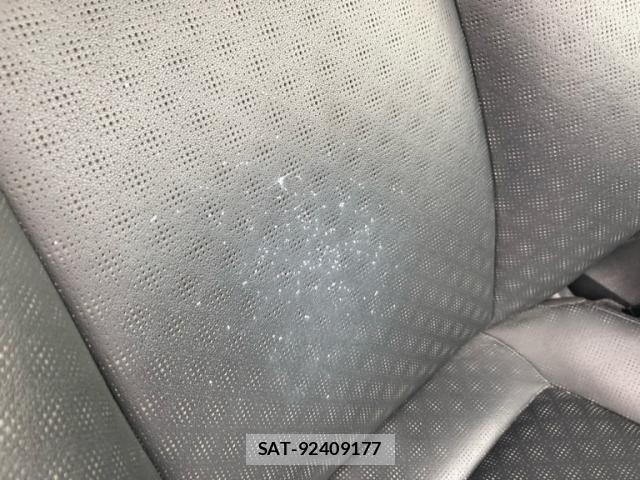 Toyota C-HR 2017-04 8648490-11