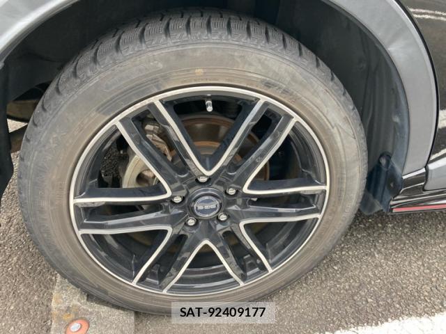 Toyota C-HR 2017-04 8648490-4
