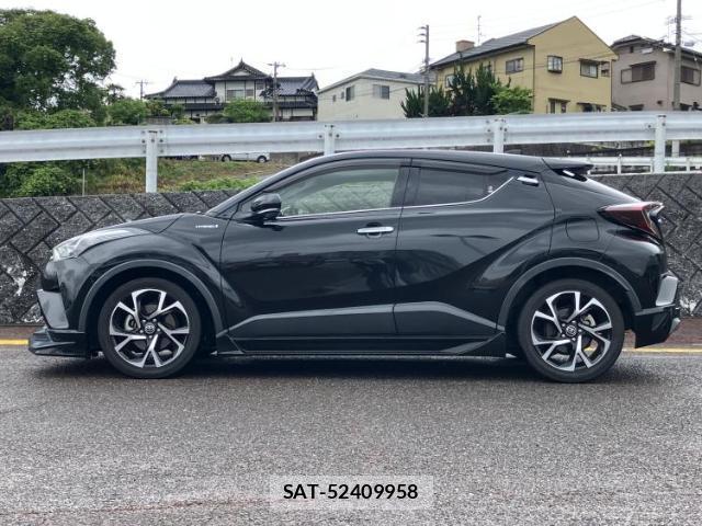 Toyota C-HR 2018-03 8648859-1