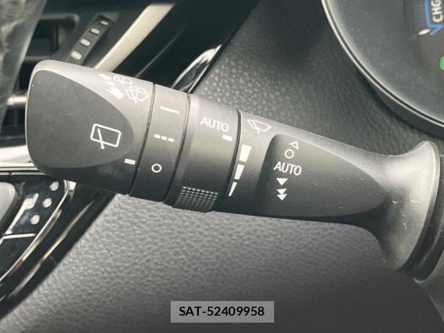 Toyota C-HR 2018-03 8648859-16