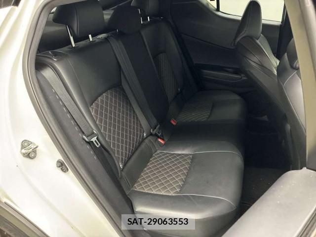 Toyota C-HR 2022-10 8648897-13