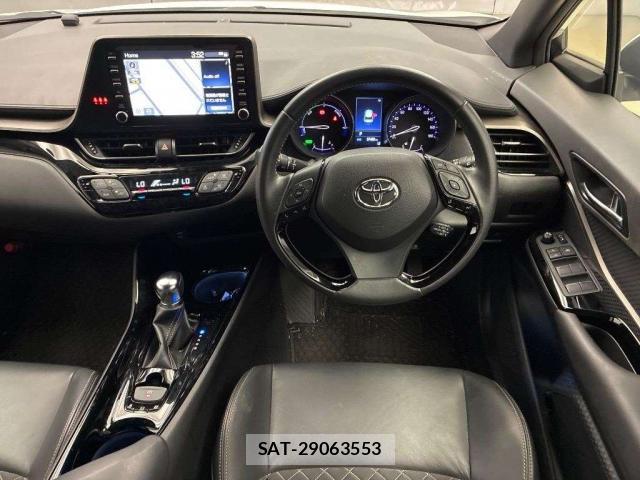 Toyota C-HR 2022-10 8648897-2