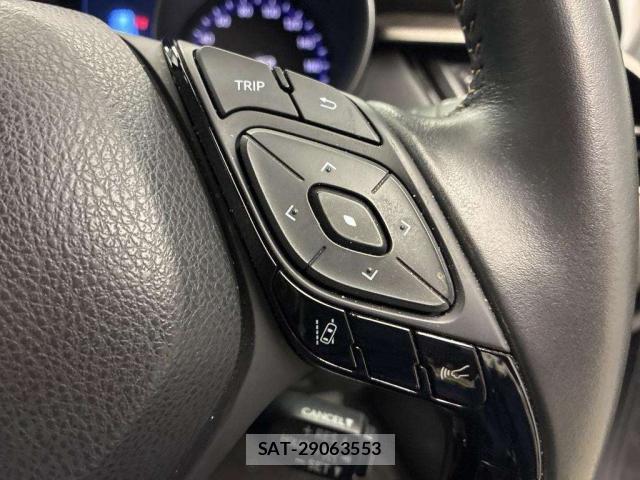 Toyota C-HR 2022-10 8648897-6