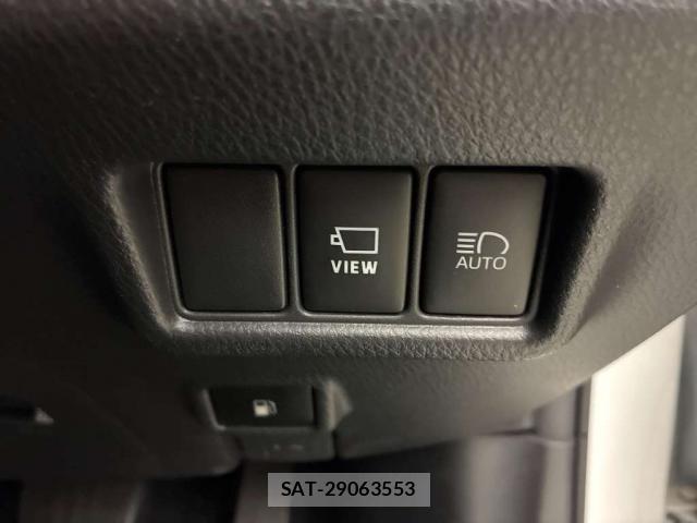 Toyota C-HR 2022-10 8648897-9