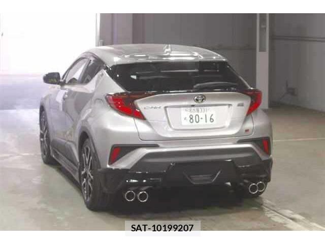 Toyota C-HR 2019-10 8649017-1