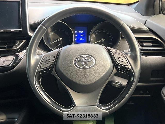 Toyota C-HR 2018-03 8649318-10