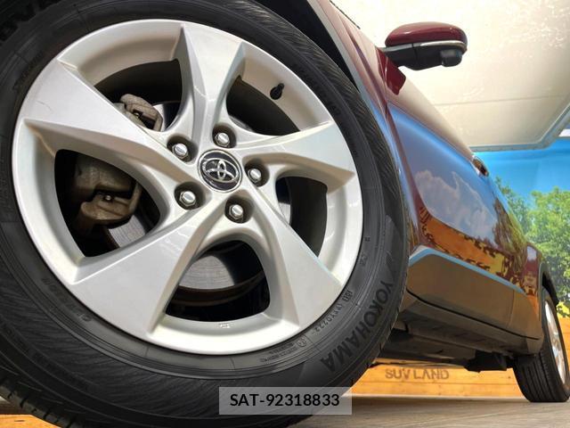 Toyota C-HR 2018-03 8649318-12