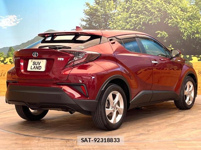 Toyota C-HR 2018-03 8649318-16