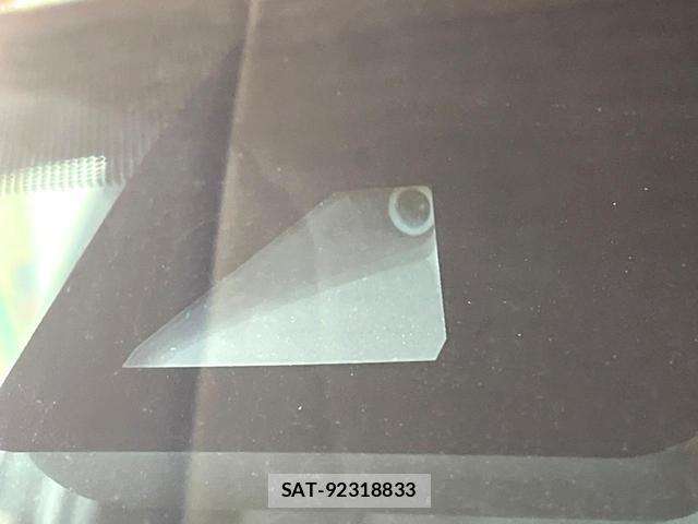 Toyota C-HR 2018-03 8649318-4