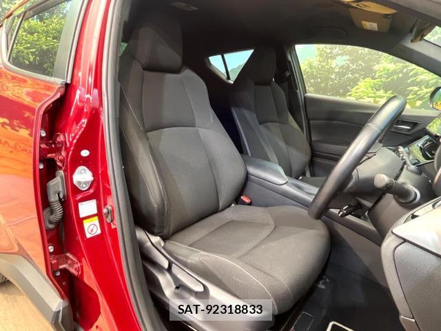 Toyota C-HR 2018-03 8649318-7