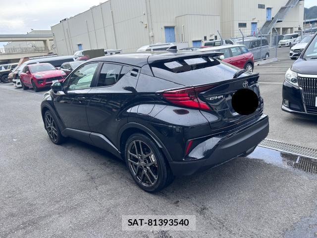 Toyota C-HR 2021-11 8649515-8