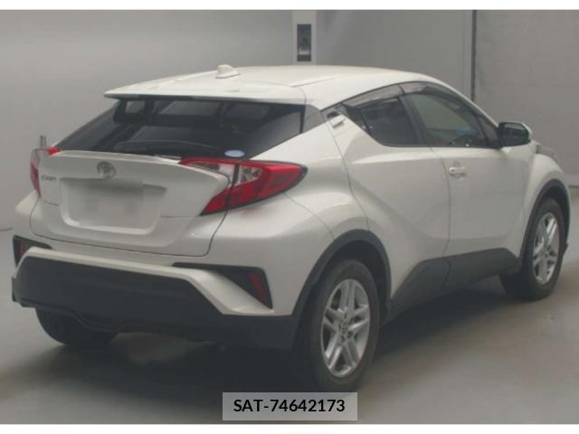 Toyota C-HR 2019-12 8650230-1