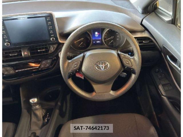 Toyota C-HR 2019-12 8650230-2
