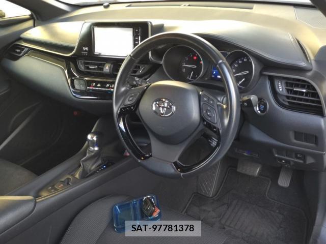 Toyota C-HR 2019-11 8650408-2