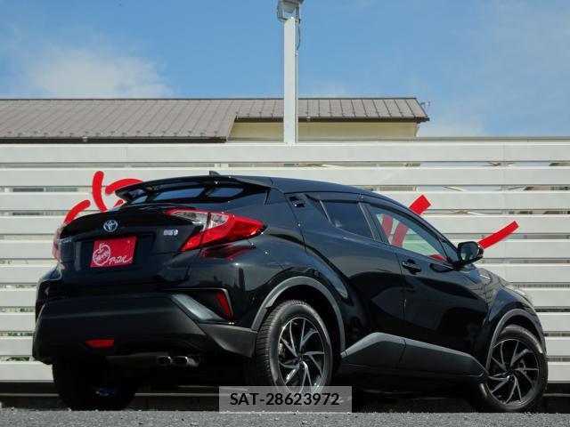 Toyota C-HR 2017-09 8651713-1