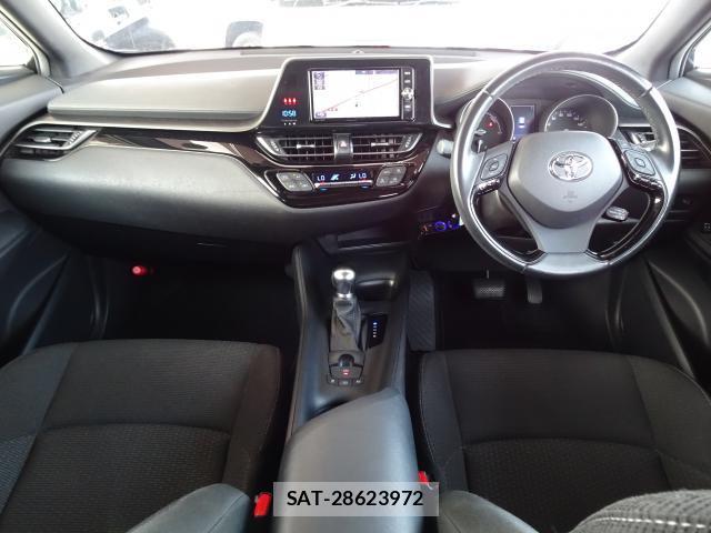 Toyota C-HR 2017-09 8651713-2