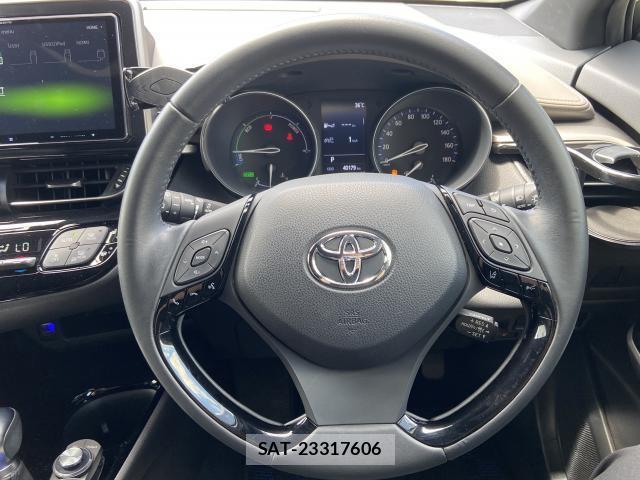 Toyota C-HR 2022-03 8651925-7