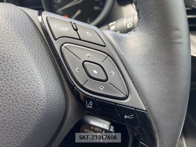 Toyota C-HR 2022-03 8651925-9