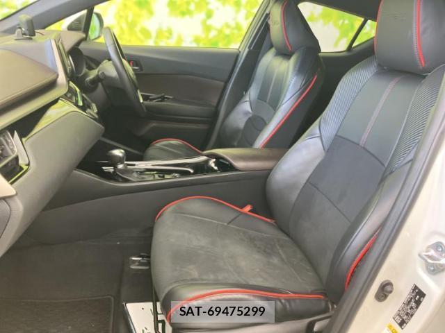 Toyota C-HR 2017-06 8652110-5