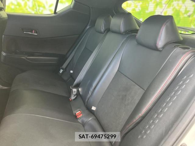 Toyota C-HR 2017-06 8652110-6